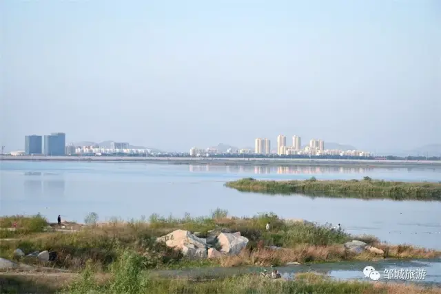 孟子湖,又名西苇水库,坐落在邹城市城区东,是邹城市唯一的大型水库.