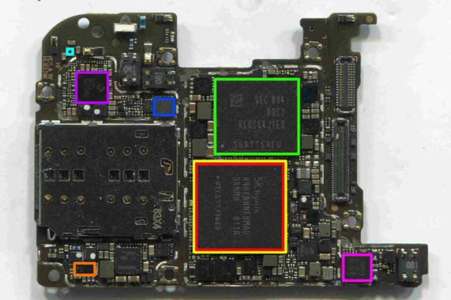 所以华为 p20 pro 主板的造型可谓是相当"独特"