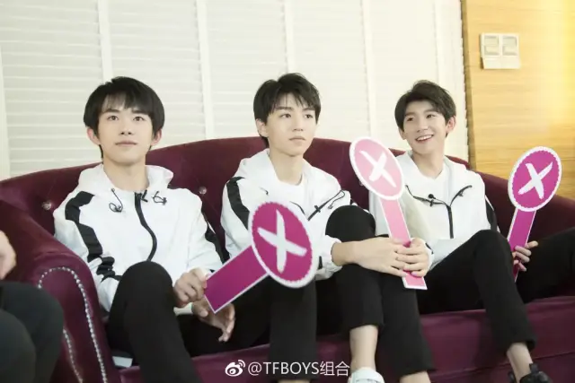 造型师目睹tfboys拍合体杂志场景,原来他们私底下这样