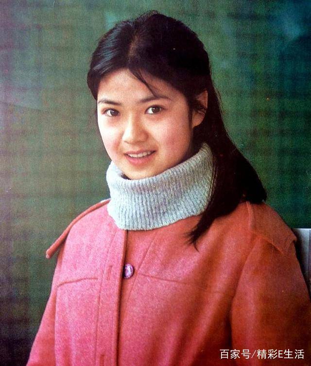 有没有喜欢演《青春万岁》的演员任冶湘的,我觉得任冶湘长相端庄清纯