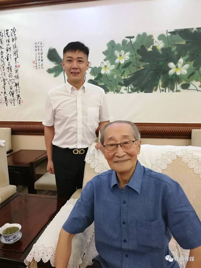 96岁高龄的马连良弟子迟金声;马连良之女马小曼;北京京剧院院长李恩杰