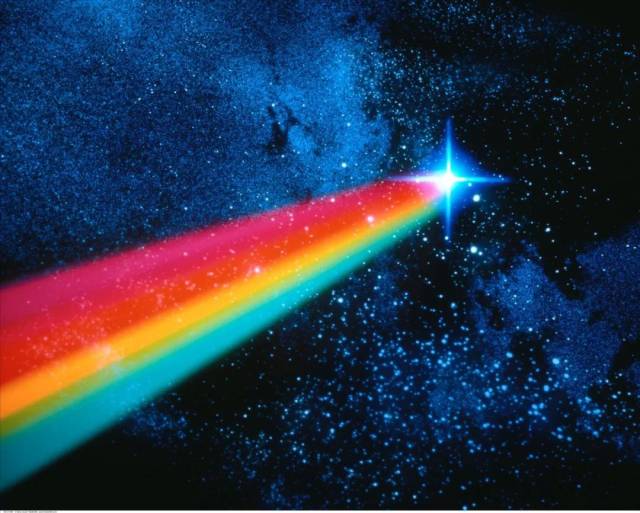 饭圈必备流行语「彩虹屁」,该怎么用英文表达