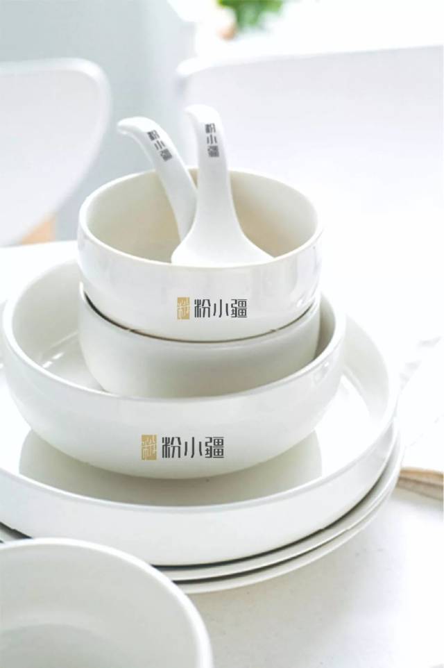 有犟脾气的人爱吃粉?这家米粉店的设计亮了!