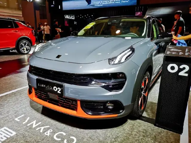 闯红灯后停在路中间,会被扣分吗?