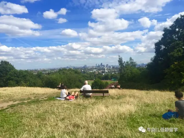 位于barnet的hampstead heath,可以俯瞰伦敦 哈罗 harrow