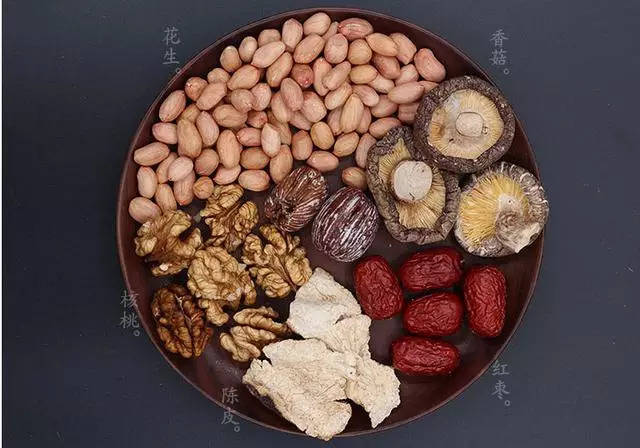 清补凉既可做糖水也煲汤来见于,常可用中国海南,广东,香港和澳门消消乐找大象266图片