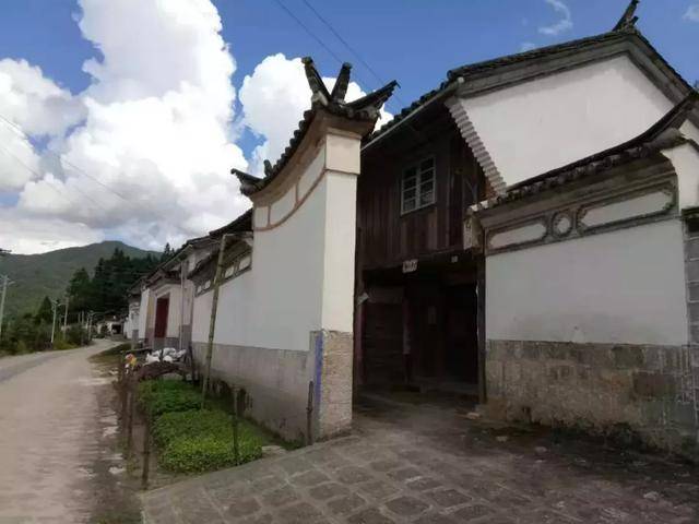 腾冲滇滩镇河西村(社区)传承着独具地域特色和民族风格的乡土文化