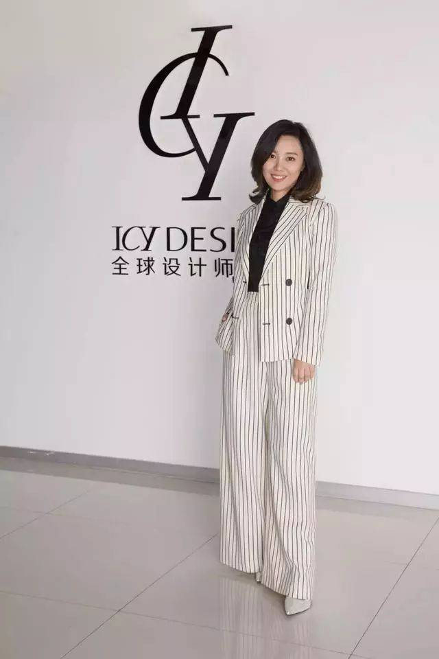 穿衣助手顾莹樱时尚女ceo别去羡慕最后的成功