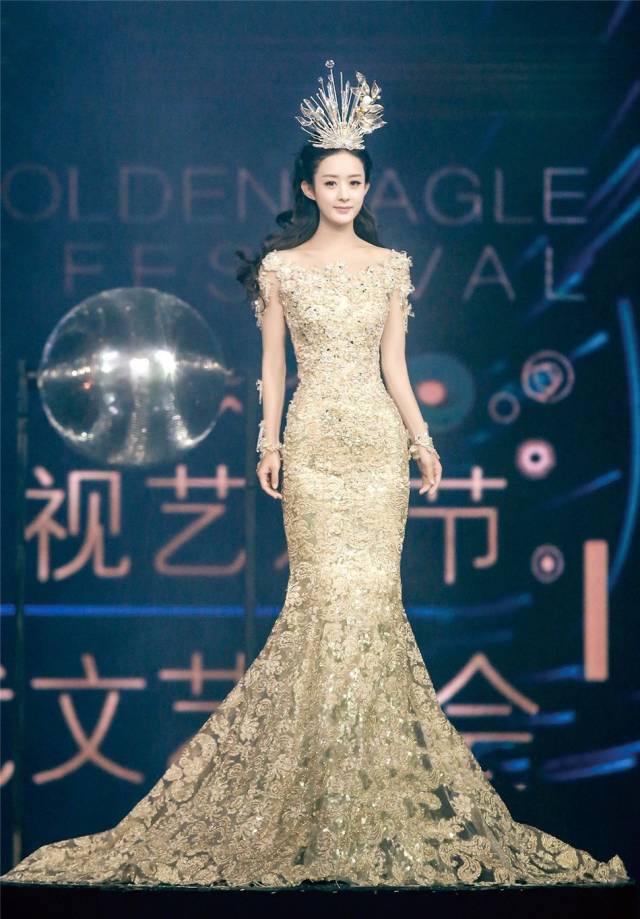 明星 ● 金鹰女神花落迪网页游戏私服大全丽热巴!BTW,我们还是先来看看往届的金