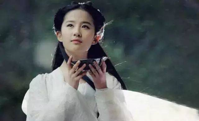 明星 ● 金鹰女神花落迪网页游戏私服大全丽热巴!BTW,我们还是先来看看往届的金