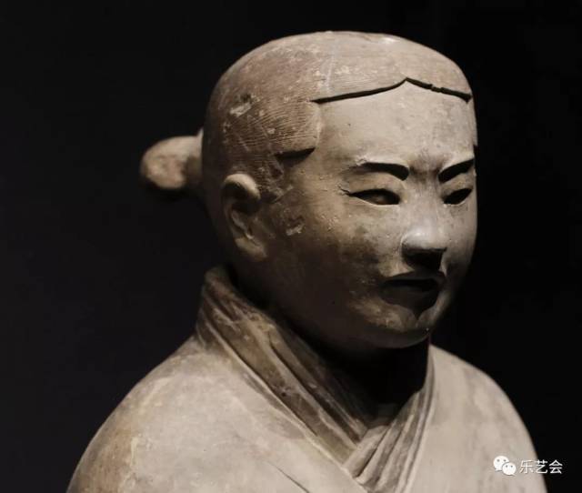 秦 跪射俑