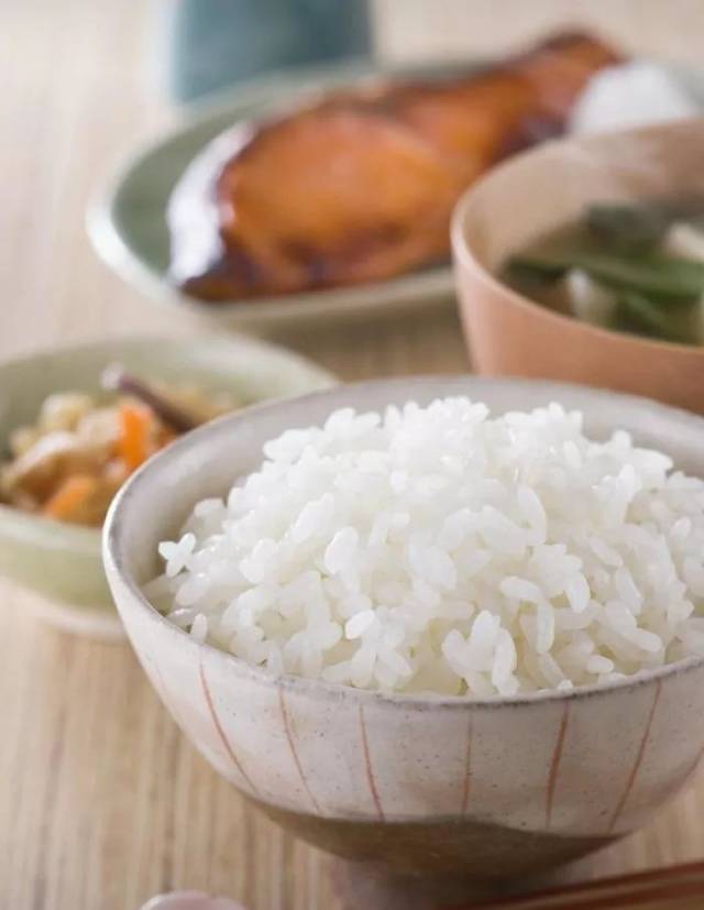 有营养大v说:煮米饭时少了这一步营养全部浪费?