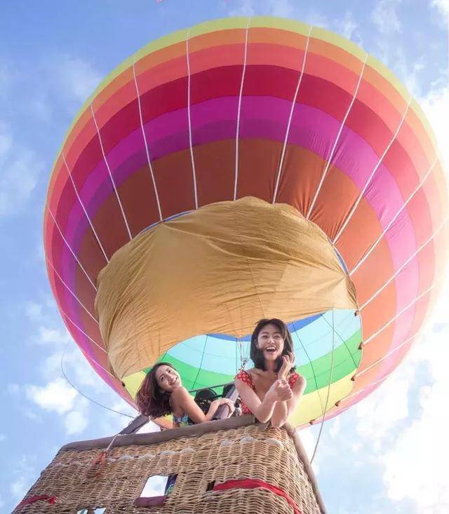簇 见到过田园中的极致风景 而浪漫又新奇的体验方式—乘坐热气球飞行