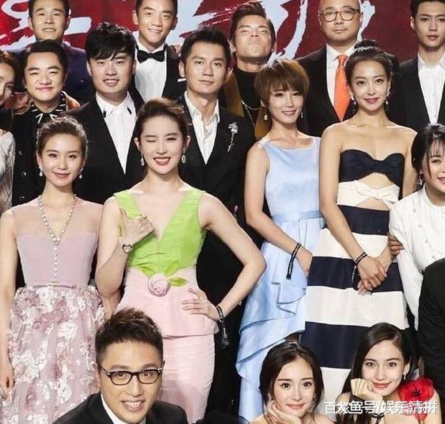 刘亦菲真是圈内"合影杀手", 连刘诗诗都被碾压, 杨幂光芒全无!