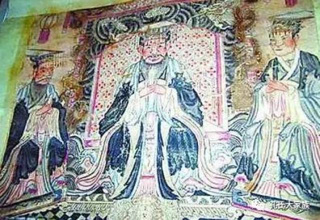 曲阜当地的孔氏已传至八十代"佑"字辈,现在全世界的孔子后人已经达到