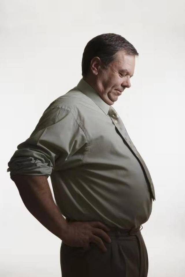 男人减肚子有效的运动方法,这么做男人轻松减掉大肚腩!