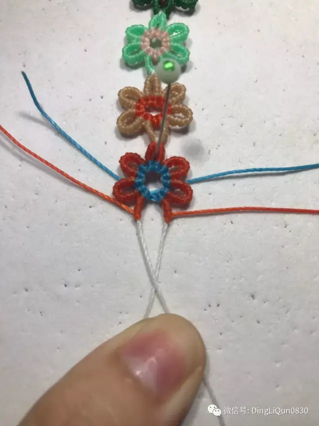 【编绳教程】实用的简单多功能小花,狗狗牵引绳的制作