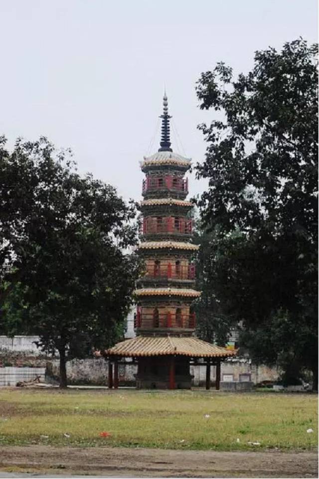 由于蓬莱寺同时坐落于原浛洸一中校园内 当年多少莘莘学子都喜欢 以"