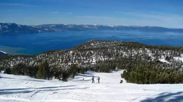 【2.加州的猛犸山滑雪场 mammoth mountain 】