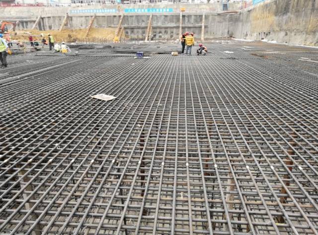 【看工地】"亚洲最大书城"联投中心书城项目一标段工程首块筏板混凝土