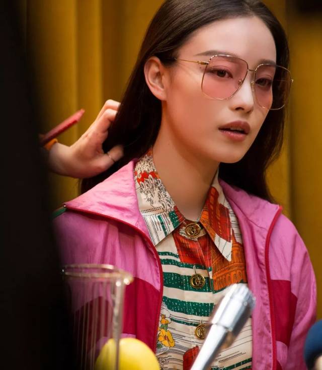 时髦| 看了倪妮的gucci眼镜大片,我实名制支持她代言gucci全线产品!