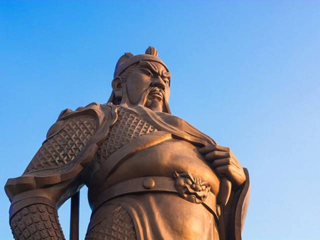 我们往往能够看到很多巨大的雕像,山西省运城市拥有世界上最大的关帝
