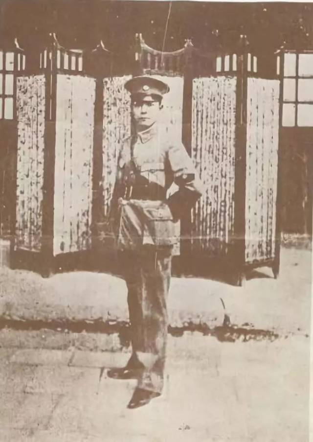 出身保定军校者六十名,出身日本士官学校者十二名,出身云南陆军讲武堂