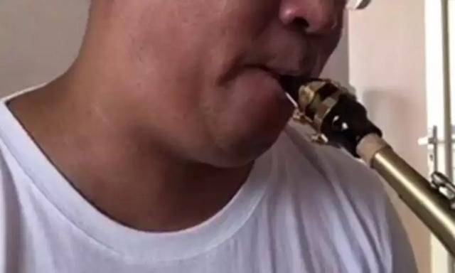 正确的萨克斯演奏口型,这口型声音不好听你来找我!