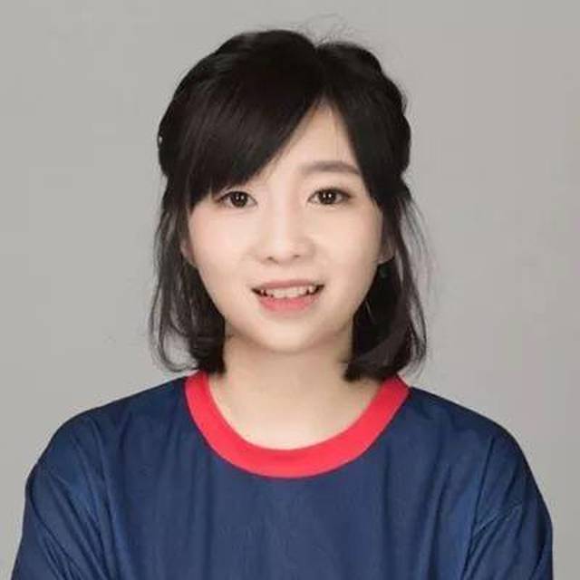 ���ٽ�ɢ���ֱ����ά���й�Ψһһ֧Ů��CS:GOս����;���