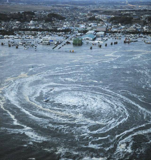 海面出现大漩涡,日本海底核试验证据确凿?美专家:拥核