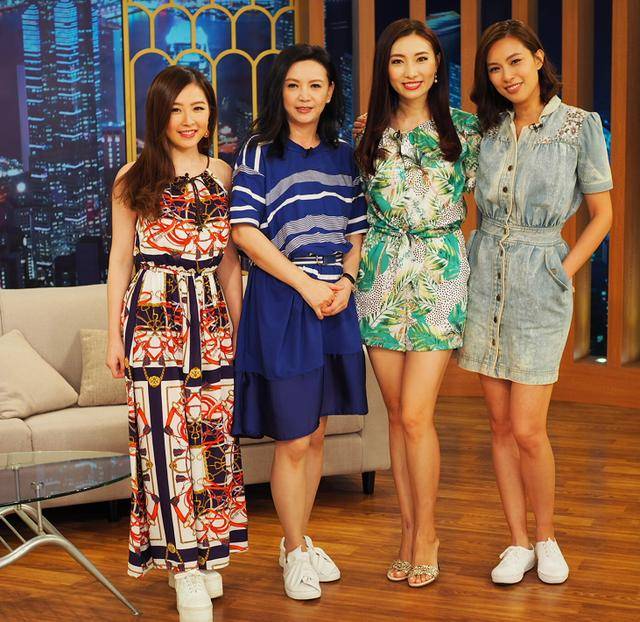 53岁曾华倩果真老了!梁朝伟的初恋情人,如今芳