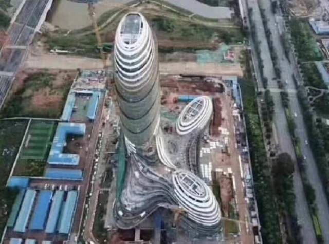 耗资20亿建造落成!成了广西地标建筑之一,造型网友褒贬不一