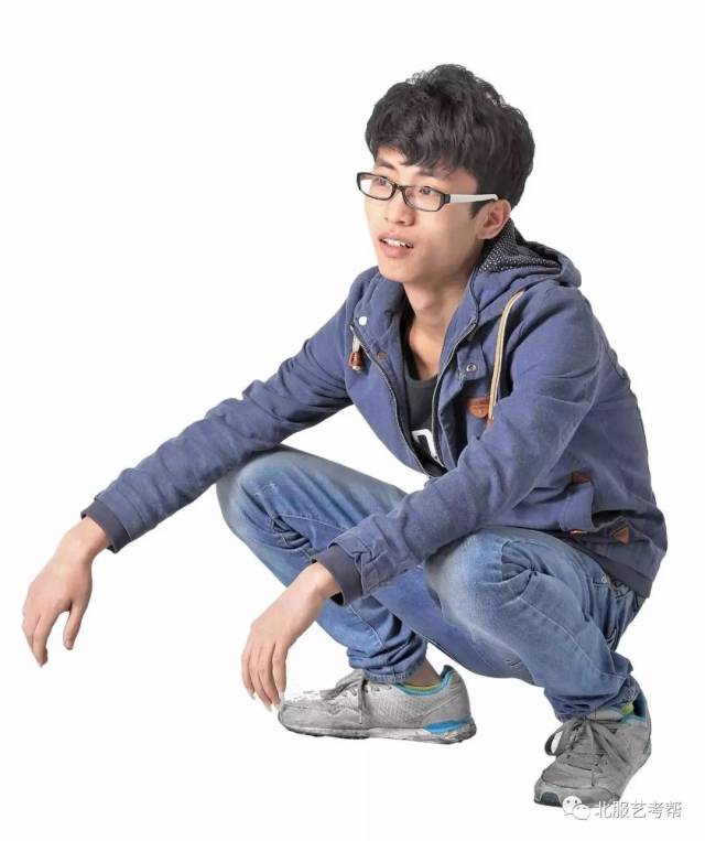 被速写蹲姿困扰?看这里,技巧掌握好了画速写真不难!