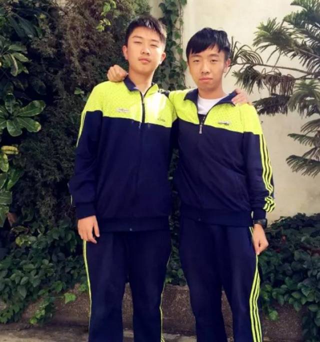 这12件代表昆明的校服,哪一件属于你?