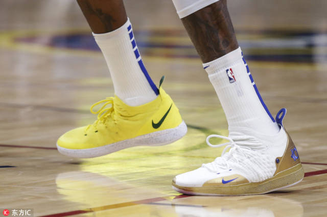 杜兰特上脚nike kd11 鸳鸯