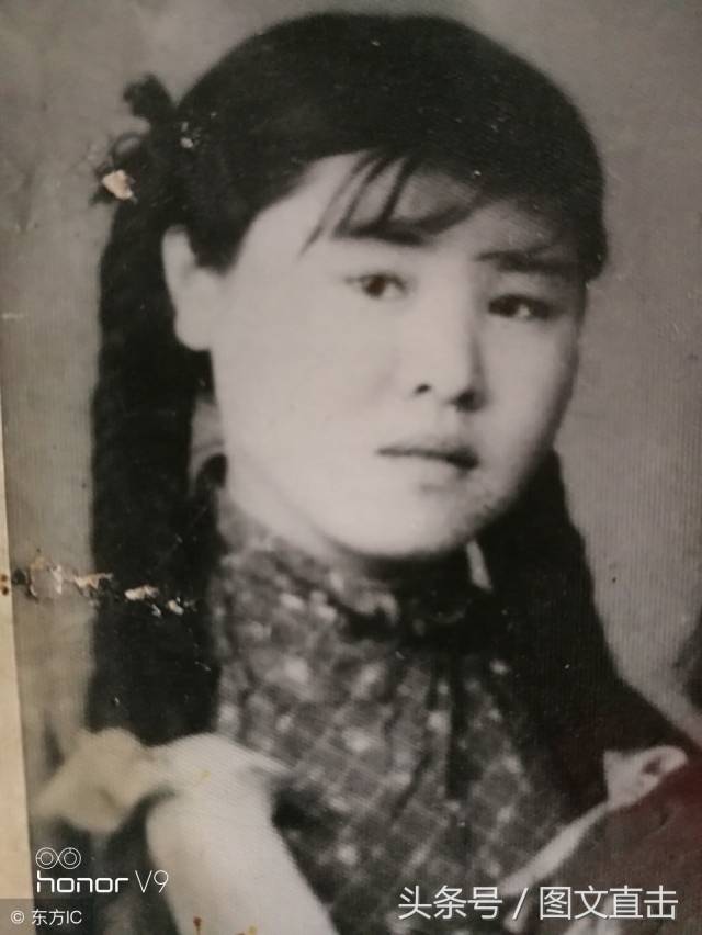 上世纪70年代年轻女孩照片,不纹眉不化妆不整容,清纯真实自然美