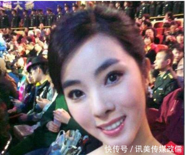 李思思全家照,32岁已是两个孩子的辣妈
