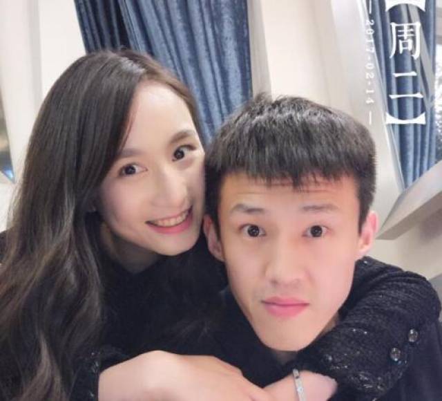 老婆是刘晓宇的妹妹,是女篮青年球员,不走性感走清纯路线?