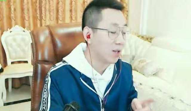 YY直播大事件:1.阿哲曝YY高层内幕消息:确定利