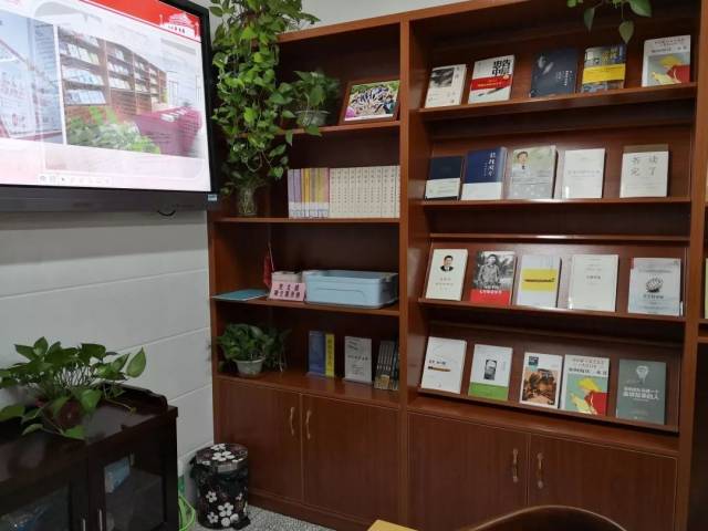 【党建动态】落实精细化管理 推进标准化支部