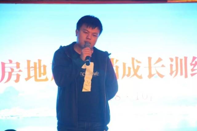 ����Ա��̬�������������š����ز�Ӫ���ɳ�ѵ��Ӫ����ѵ�γ�Բ��