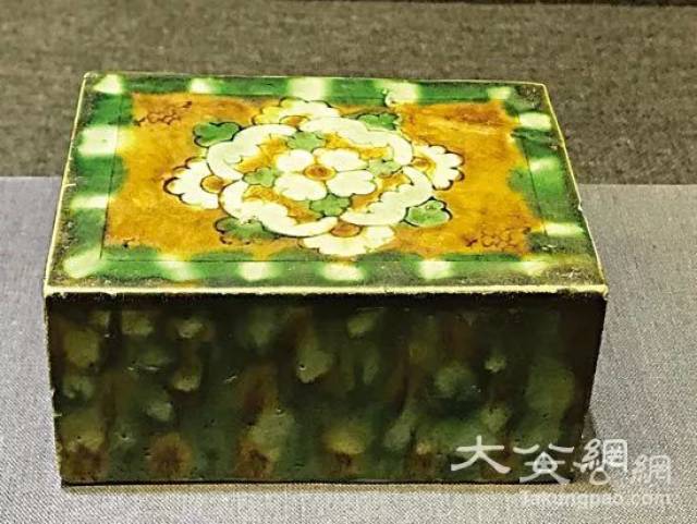 很难想像睡在上面可以安眠