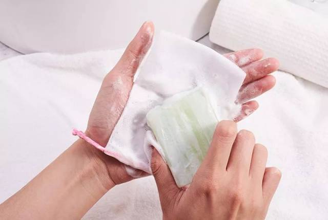 火爆澳洲的除螨皂!用它洗脸,瘙痒、痘痘、黑头