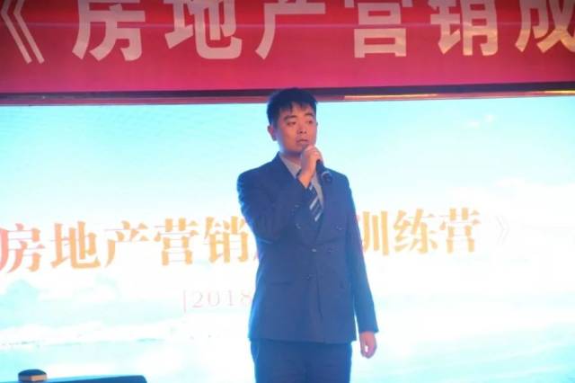 ����Ա��̬�������������š����ز�Ӫ���ɳ�ѵ��Ӫ����ѵ�γ�Բ��