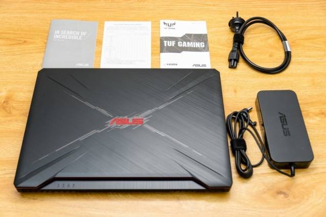 颜值极佳,电竞利器:华硕 飞行堡垒6 笔记本电脑