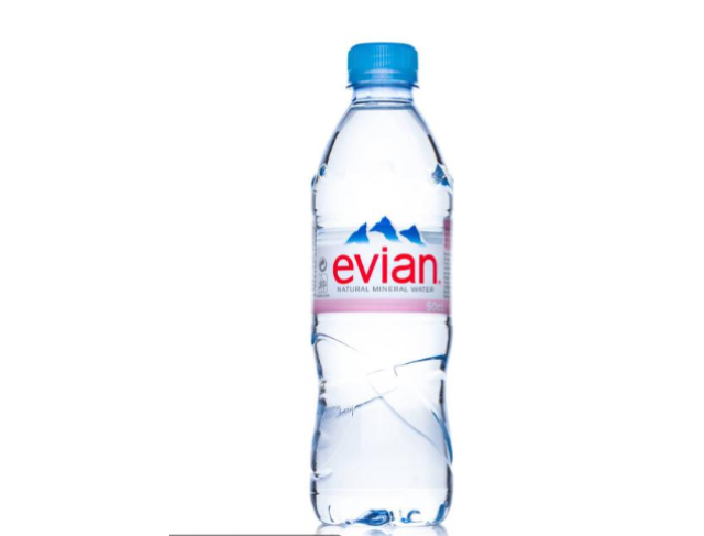 依云矿泉水多少钱一瓶