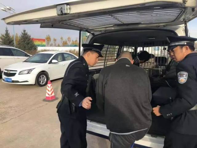 海伦市法院公开宣判现场