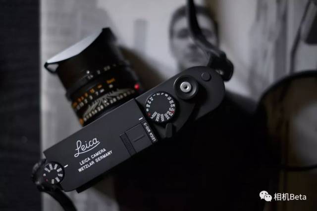 leica m10-d去掉背屏,加了个过片扳手,要价5.5万你买吗?