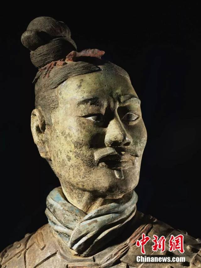 资料图 这也是已出土的兵马俑中 唯一一个绿面俑 "绿面俑".