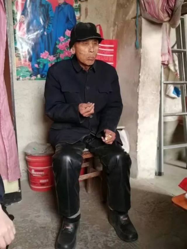 井陉八旬老爷爷走失,家人着急寻找一夜未果,大家赶紧帮忙看看有认识老